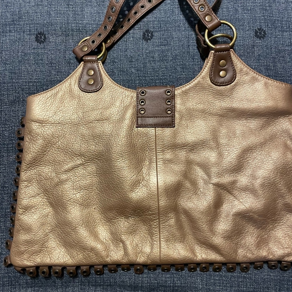 Purse - Picture 2 of 8